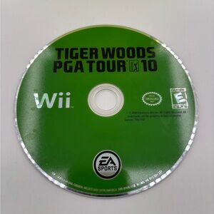 EA Sports Tiger Woods PGA Tour 10 for Wii - Vibrant Green